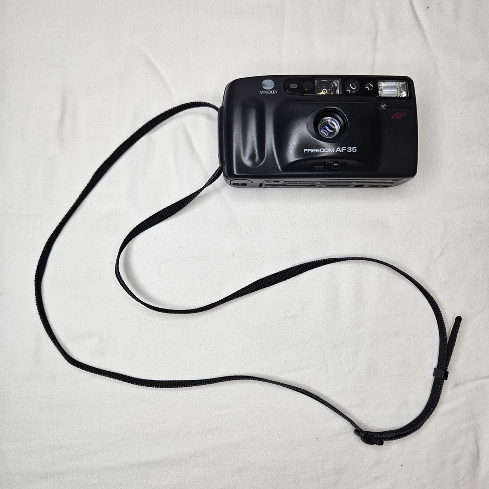 Minolta Freedom AF 35 Point & Shoot 35mm Film Camera Black Made in Malaysia